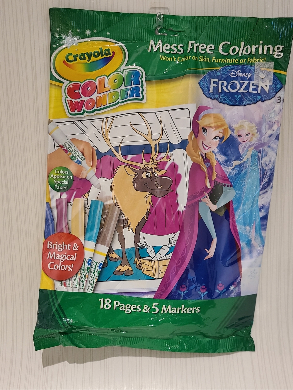 Crayola Color Wonder Disney Frozen Coloring Set - 5 Markers 18 Pages